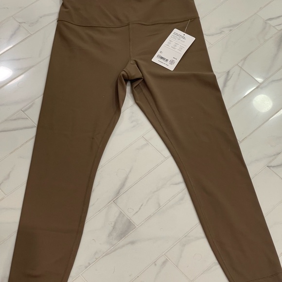 Athleta Ultra High Rise Elation Legging 7/8 Women’s size S  NWT - Picture 3 of 6